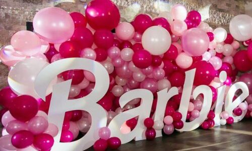 Backdrop para fiesta de xv años de Barbie