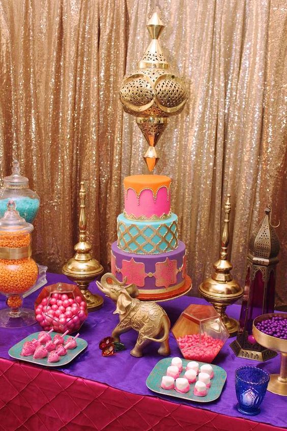 Pastel con tema árabe para fiesta de xv años