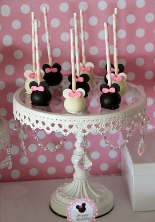 Cake pops de Mimí en blanco y negro