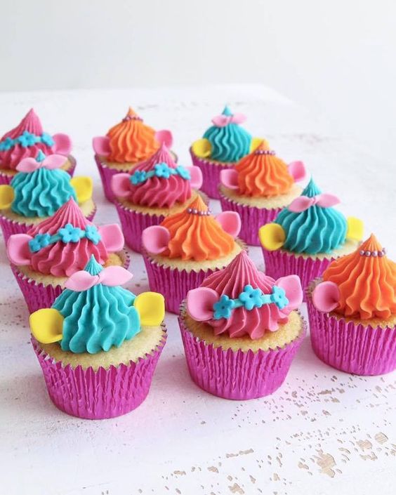 Cupcakes con decoración para fiesta