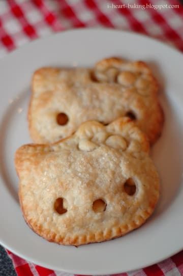 Empanadas con forma de Hello Kitty para postres de cumpleaños