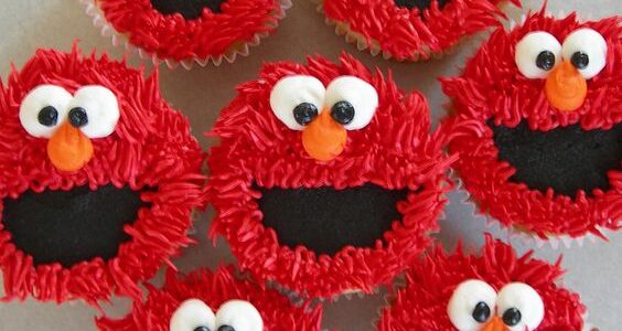 Cupcakes decorados para fiesta de Elmo