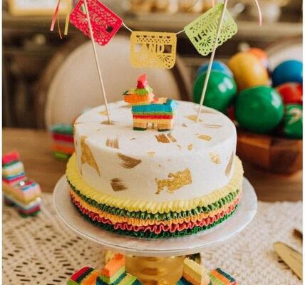 Pastel con temática mexicana para fiesta