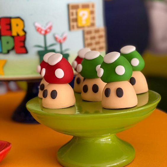 Bombones decorados con tema de Mario Bros