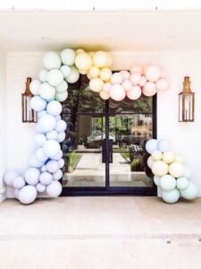 Backdrops con globos para fiestas drive by