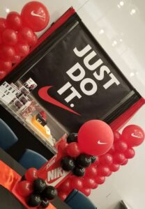 Ideas para organizar y decorar una fiesta de Nike