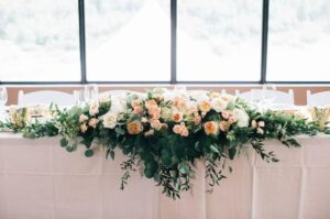 Ideas para mesa de novios con flores naturales