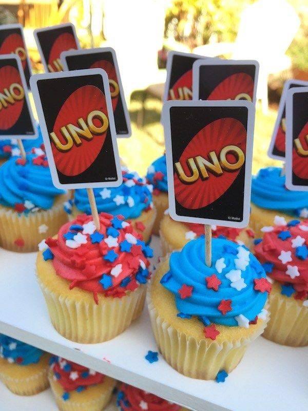 Diseños de pasteles para fiesta de UNO