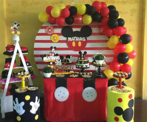 Decoración Mickey Mouse para fiesta infantil