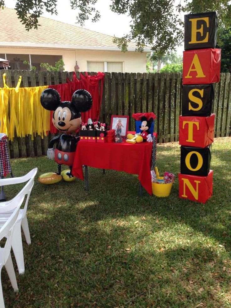 Fiesta en casa de Mickey